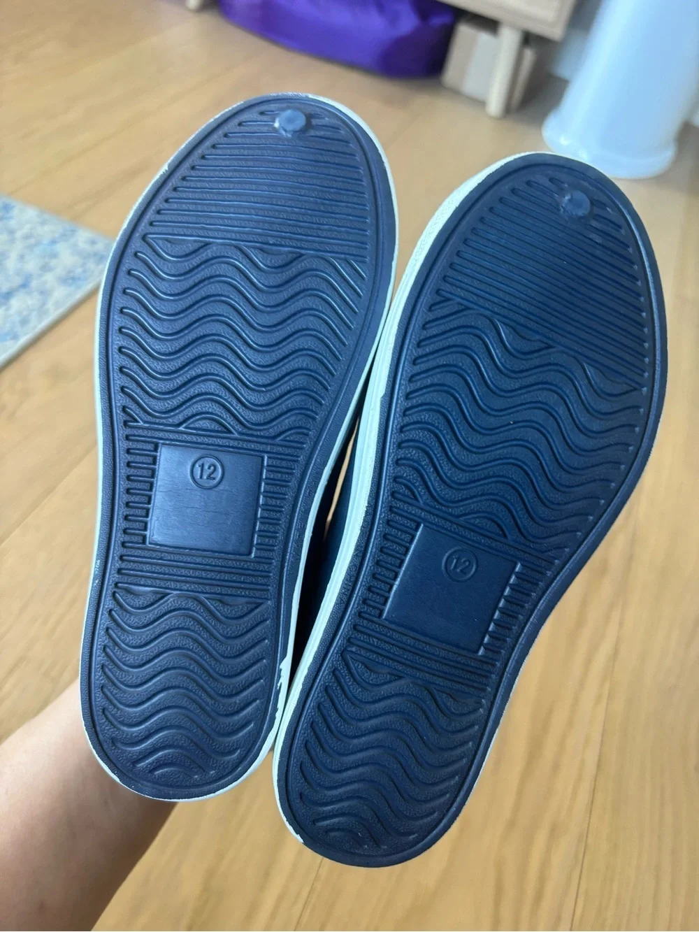 Okilol perforated water shoe - size 12